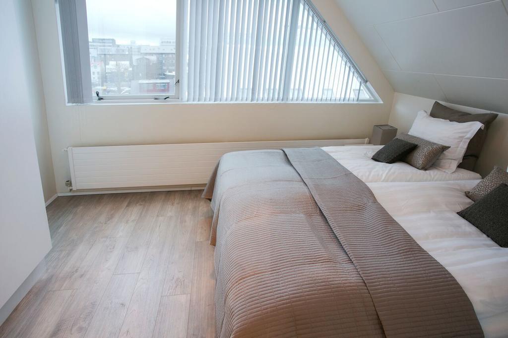 Penthouse Downtown With Free Parking Apartment เรคยาวิก ภายนอก รูปภาพ
